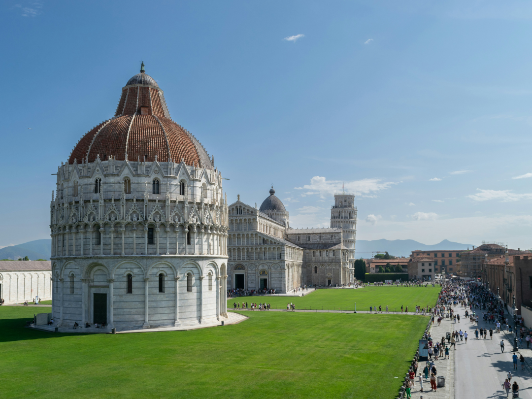 Visiting Piazza dei Miracoli